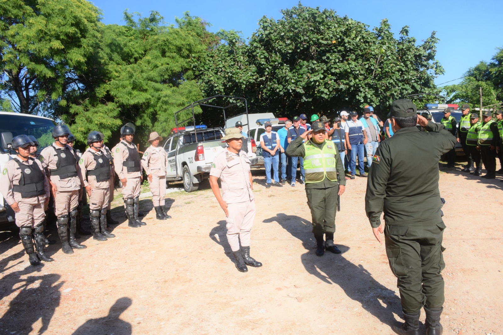 Imagen de noticia: Operativo focalizado retira a personas en situación de calle y malvivientes del Canal Isuto para reforzar la seguridad ciudadana